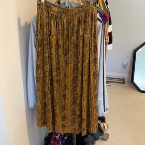 Zara high waisted skirt - python